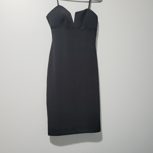 Dressess, above knee - Picture 1 of 11